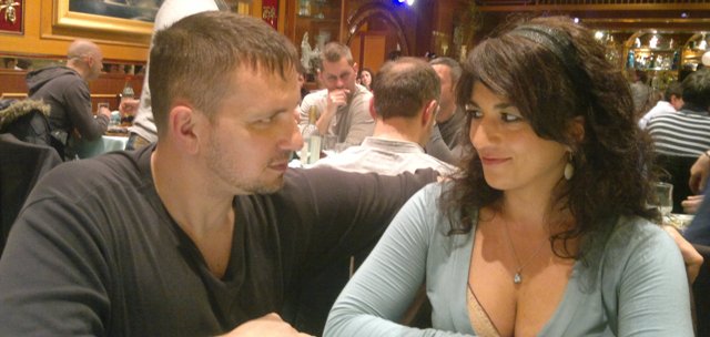 emanuele_carioti_domenica_22_04_2012_con_Lalla_Costy_Venere_al_ristorante_cinese_citt__delle_meraviglie_di_via_marco_polo_a_roma_2.jpg