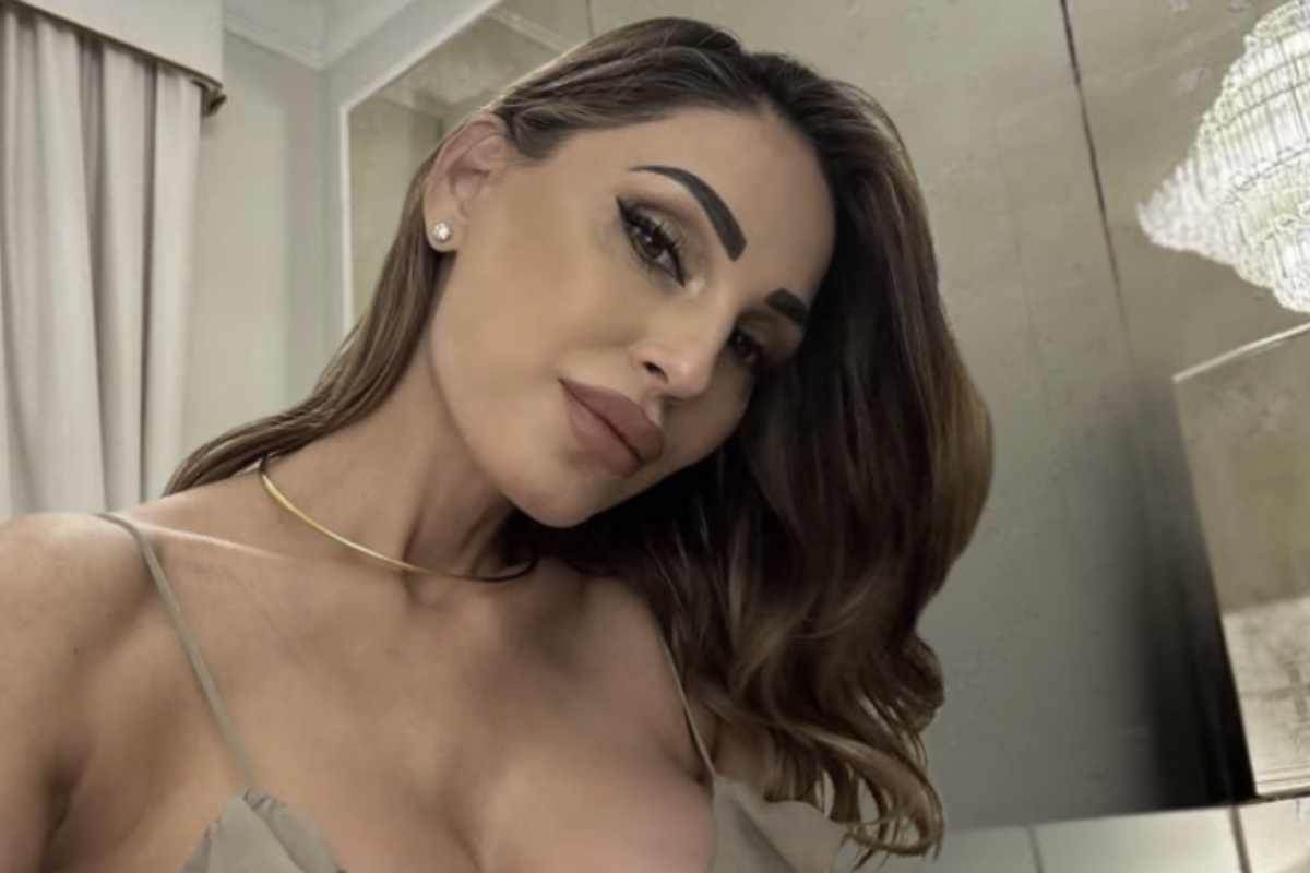 Dopo l’annuncio del rinvio del suo tour primaverile, l’artista si è aperta in un’intervista esclusiva, rivelando i dettagli di questo momento