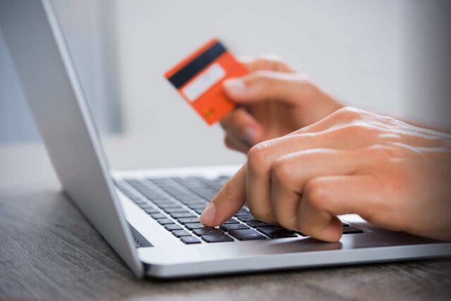 Vantaggi e svantaggi banca on line