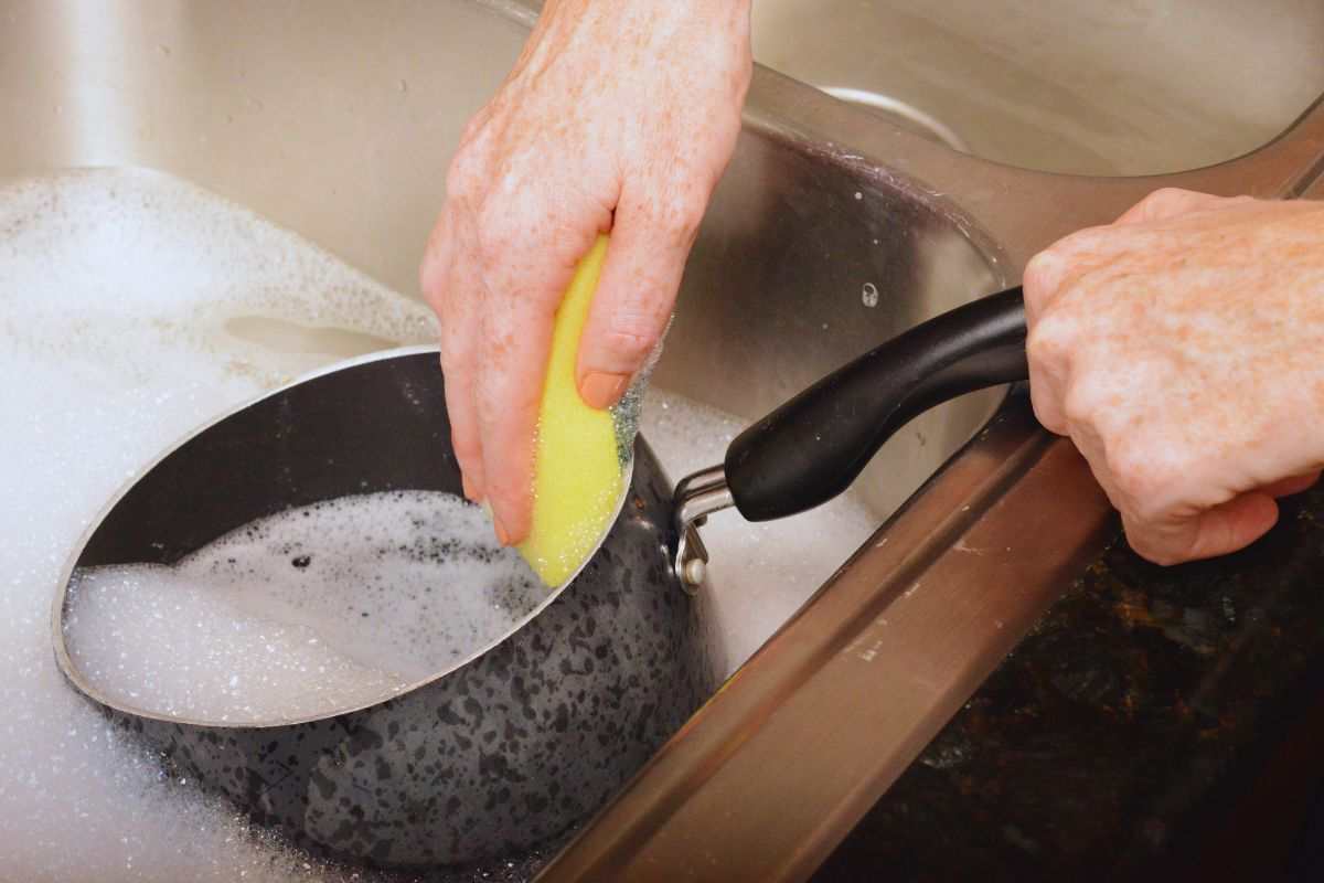 come pulire le pentole